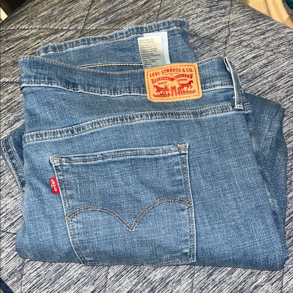 Levi's Light Blue High-Rise Distressed Straight Jeans size 22W Preloved - Picture 2 of 15
